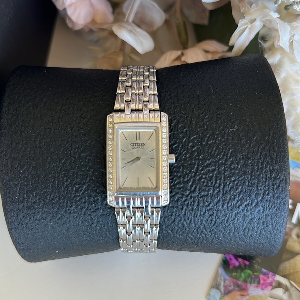 Ladies Citizen Silver Tone SS Classic Quartz Watch